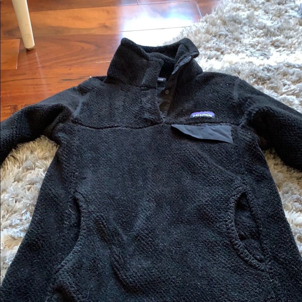 Black Patagonia fleece